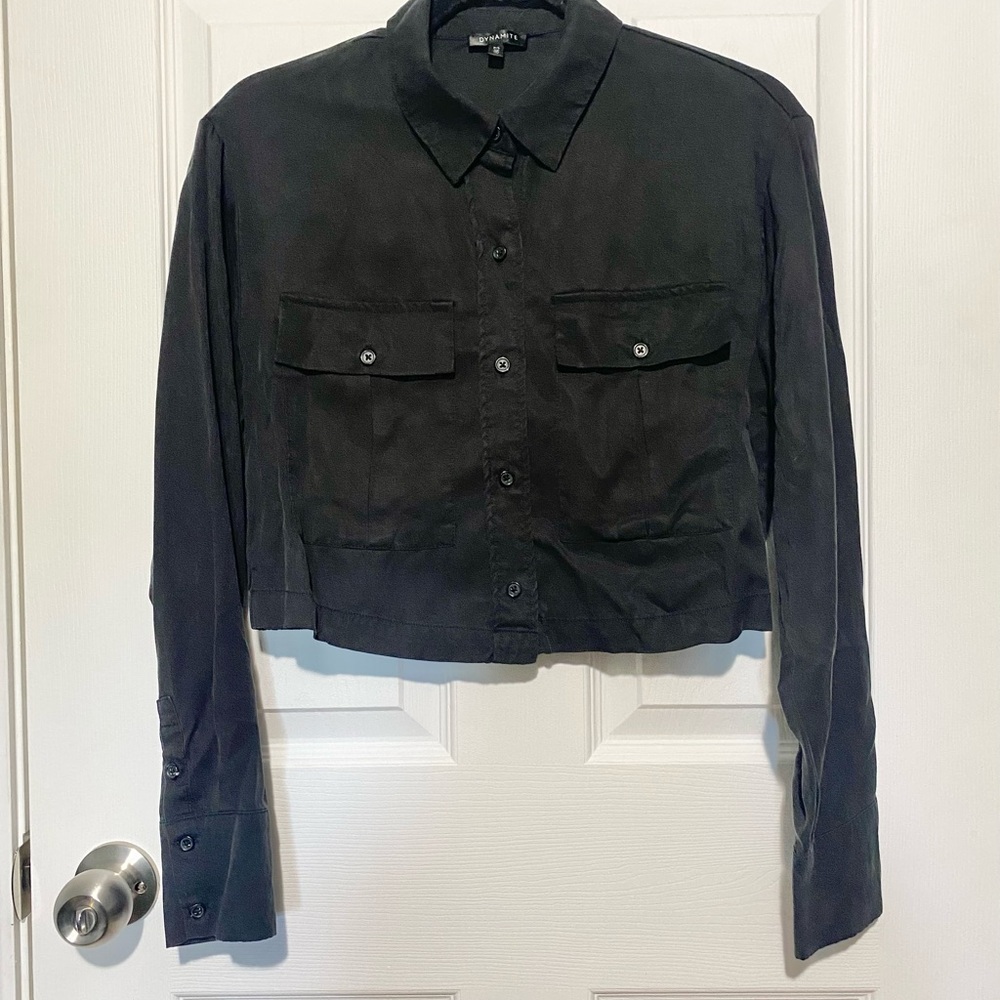Dynamite Black Cropped Button Down Shirt